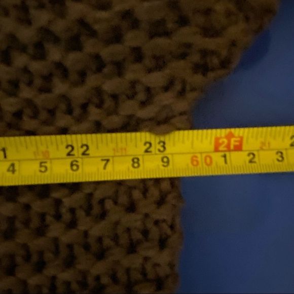 NWT LISTICLE wool/acrylic blend chunky knit long sleeve oversized sweater small - Picture 8 of 8